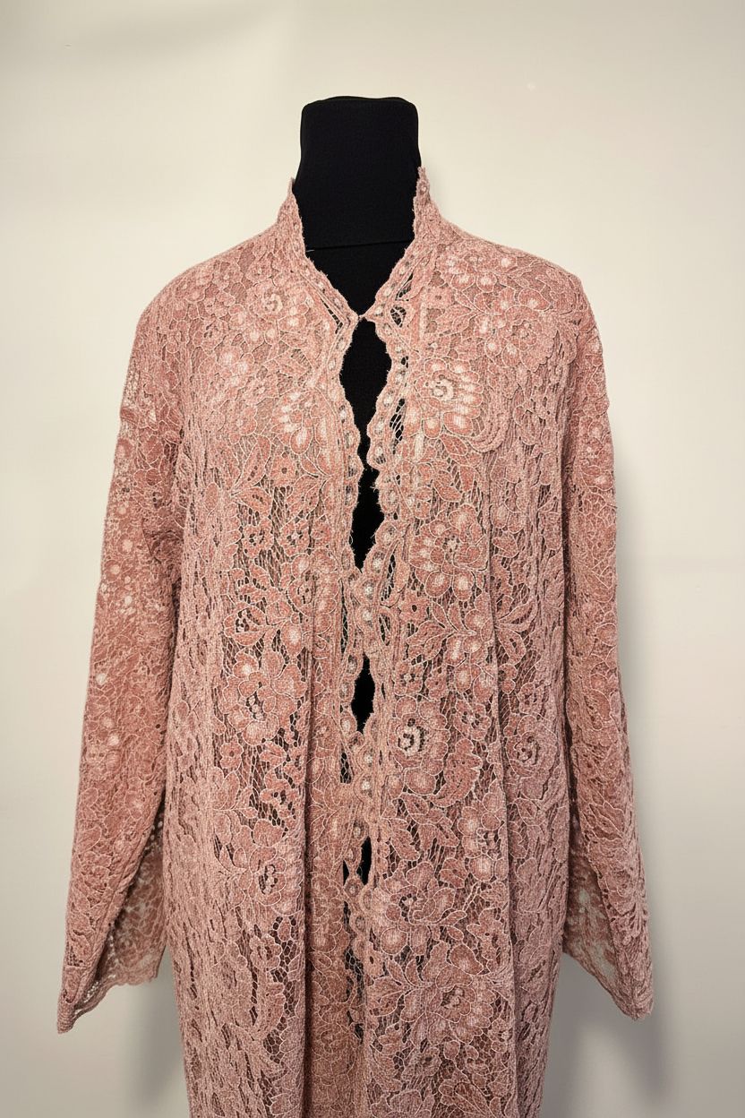 Pink Lace Abaya - Detail