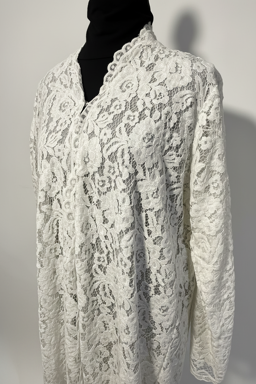 White Lace Abaya - Clean Studio No Rug
